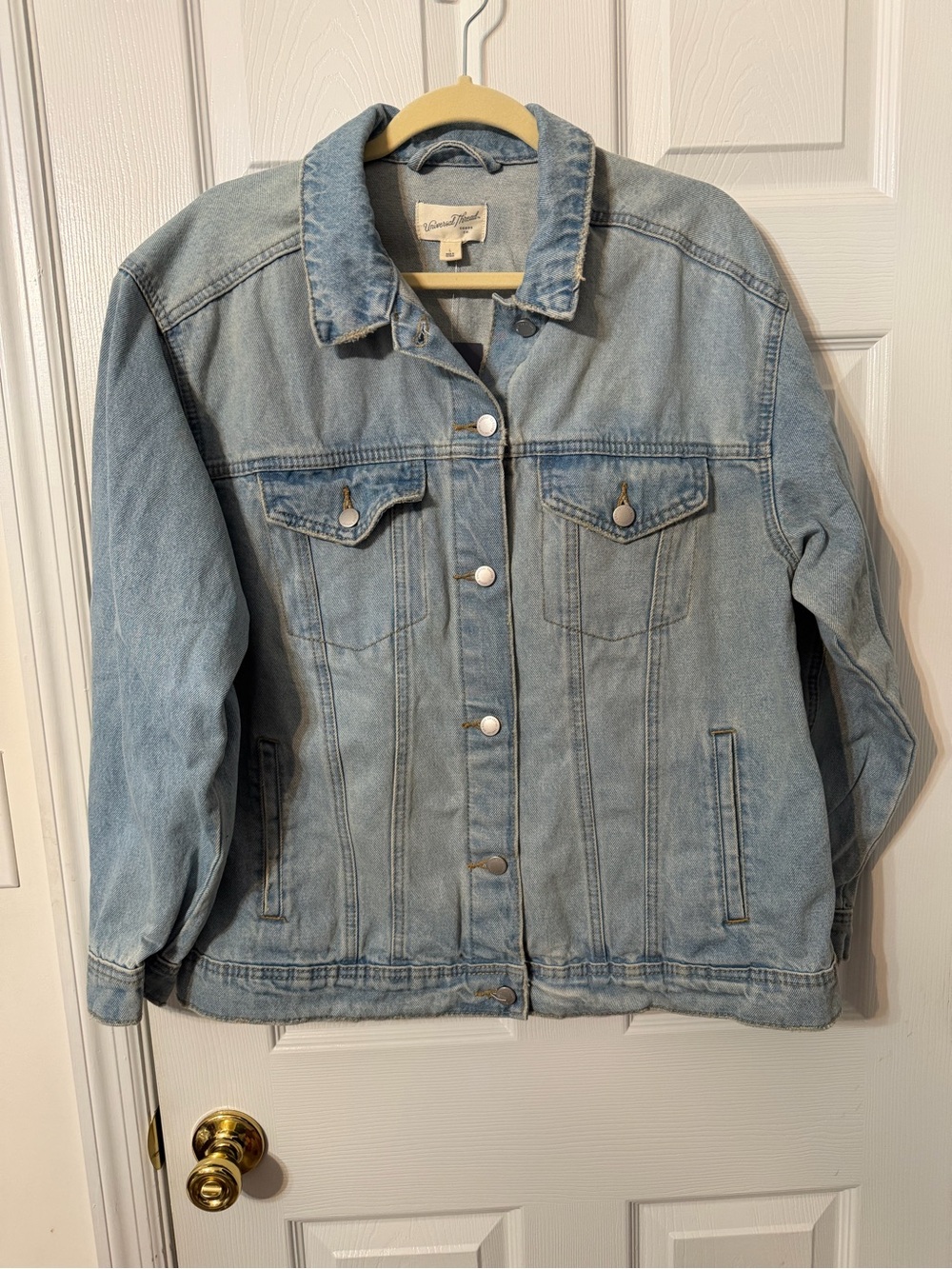 Universal Thread Light Wash Denim Jacket - Women's